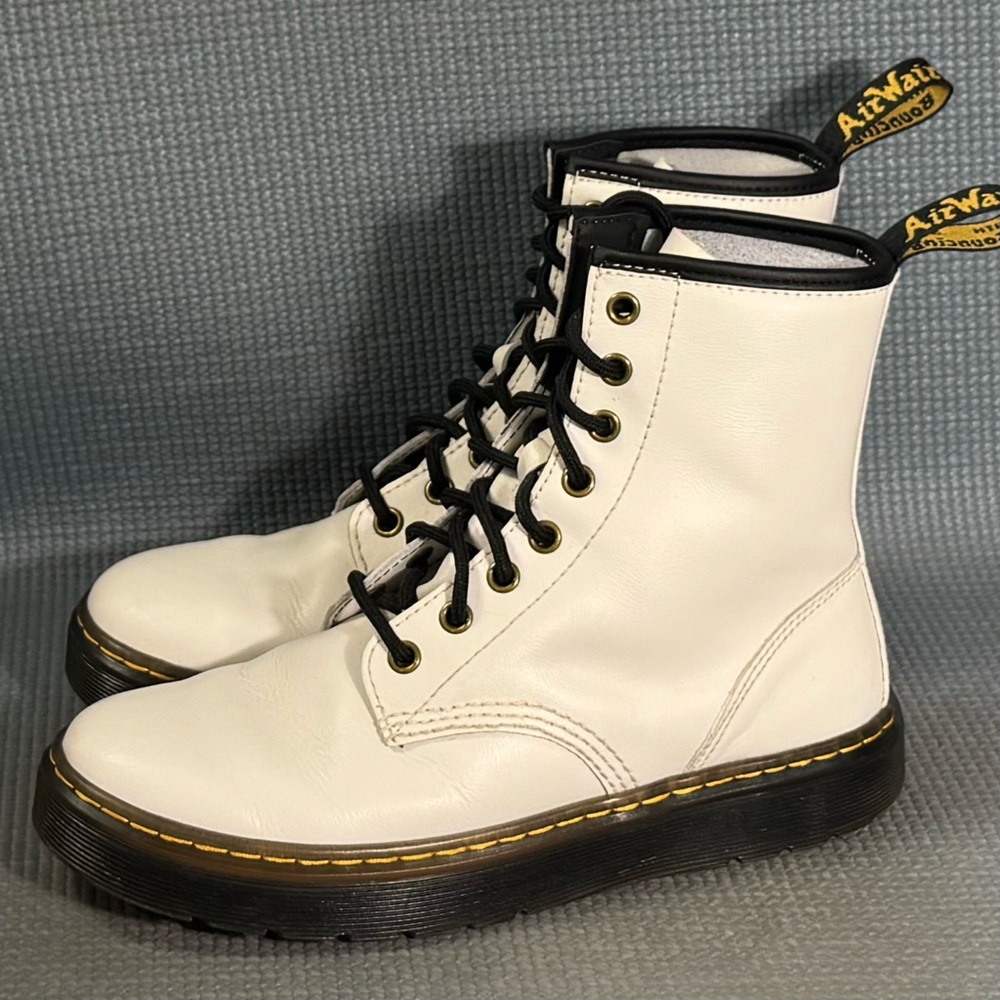 Dr.‎ Martens Women’s Zavala White Leather Combat Boots Size 7